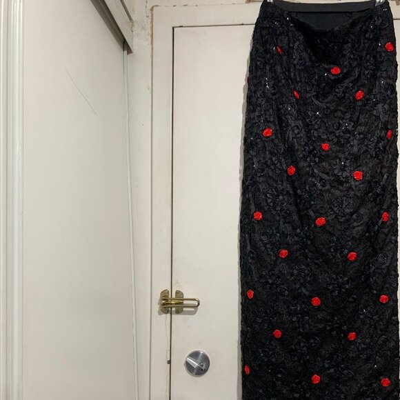 VINTAGE MAXI PENCIL LACE SKIRTS SIZE 26 - Picture 1 of 8